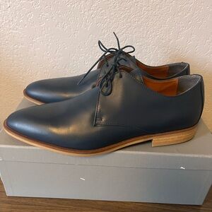 Everlane modern Oxford lace up navy leather shoes 9.5
